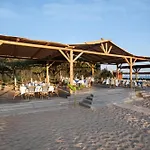 Megasaray Side