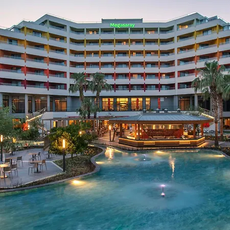 אתר נופש Megasaray