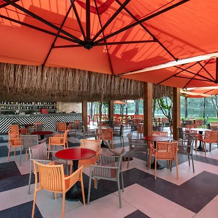 אתר נופש Megasaray סייד