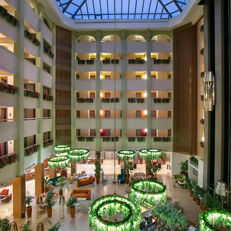 אתר נופש Megasaray 5*