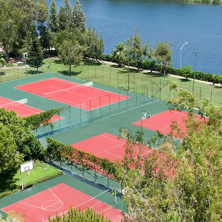 Feriested Megasaray Side