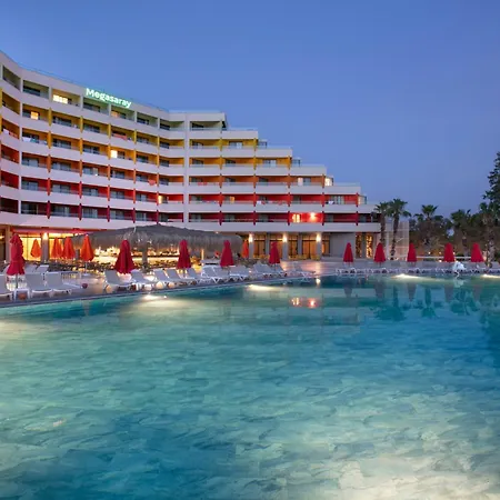 Megasaray Semesteranläggning (resort)
